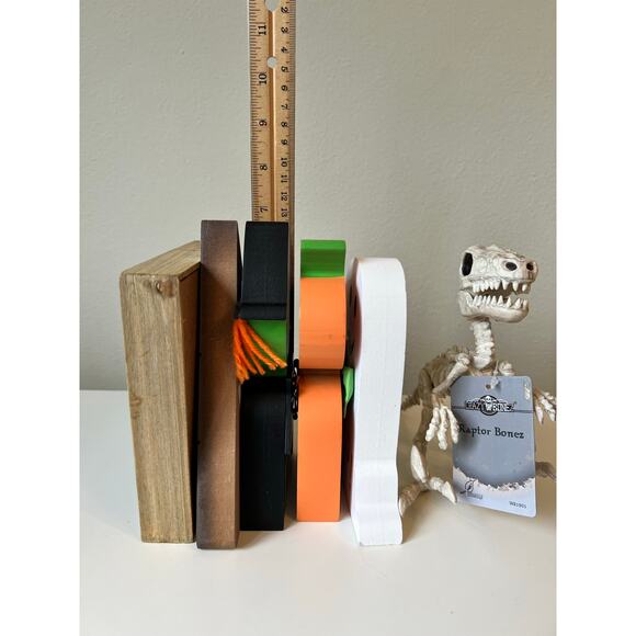 Halloween Mixed Wooden Plastic decorative lot of 6 - Picture 5 of 14